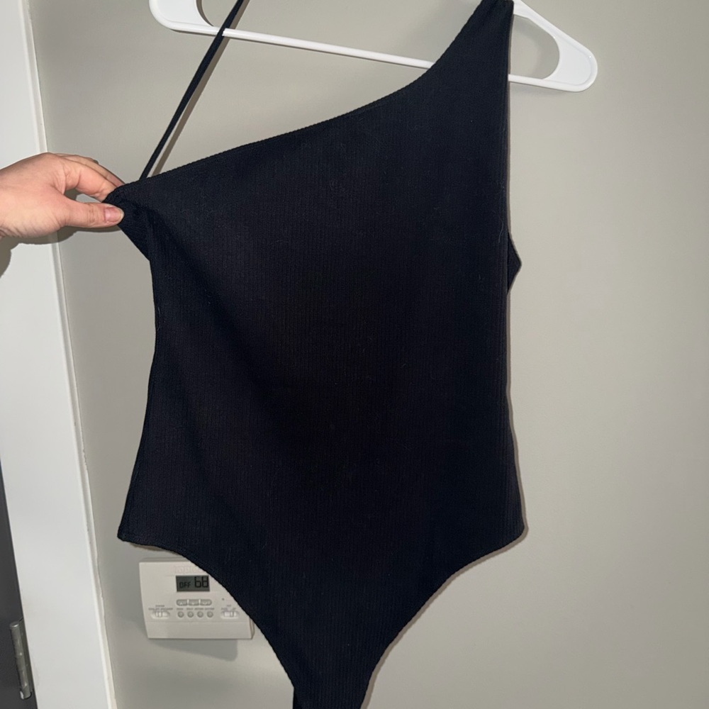 American Eagle Outfitters Black One-Shoulder Bodysuit